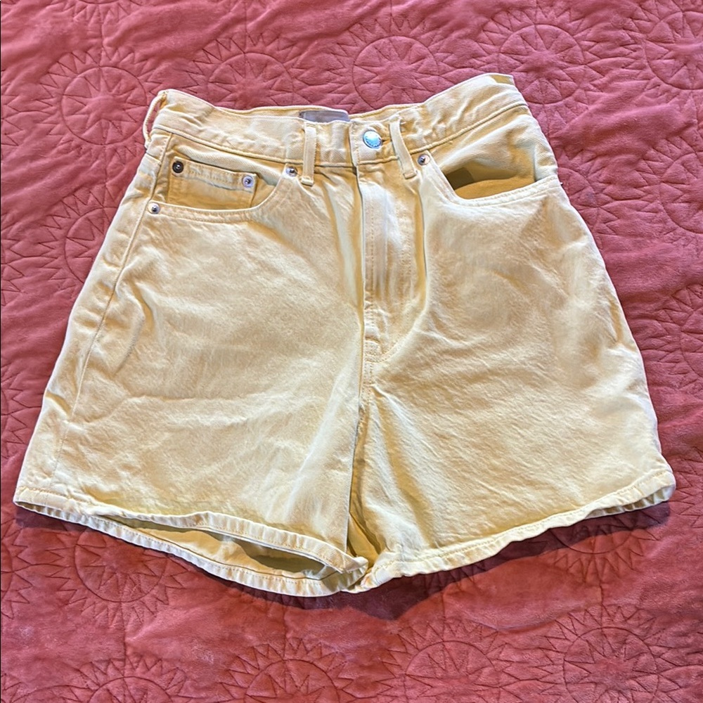 Everlane Women's Yellow Shorts